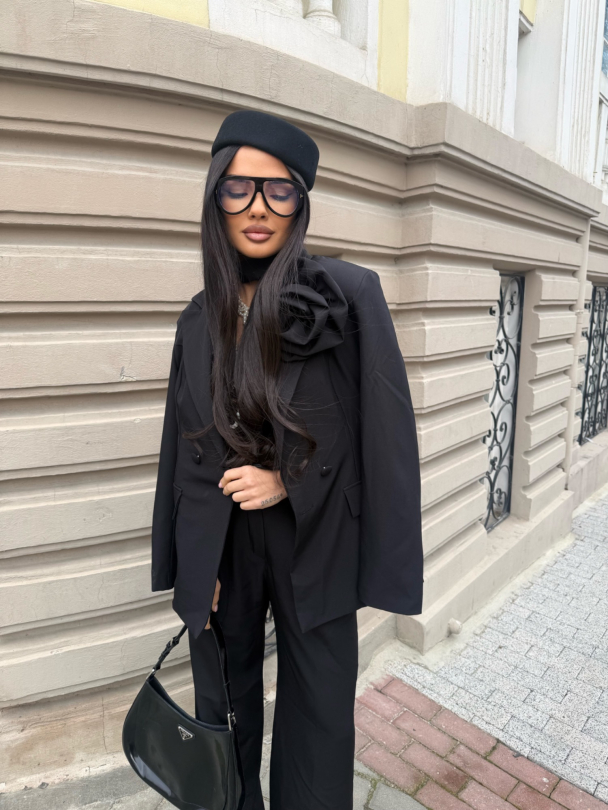 Sacou cu curea și accesoriu Massimo Black