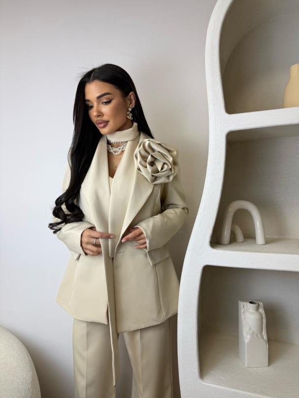 Sacou cu curea și accesoriu Massimo Latte