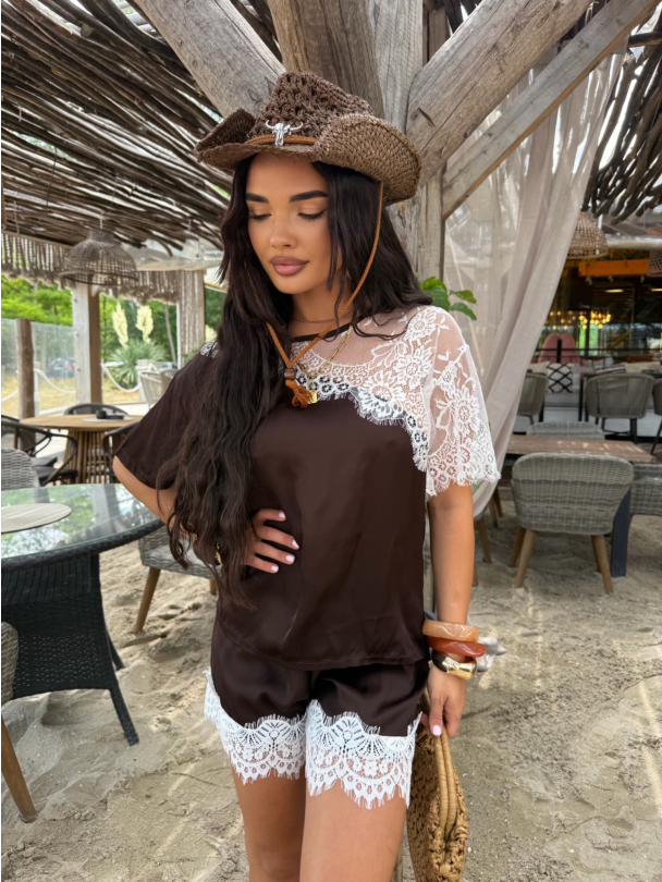 Pantaloni scurți Nassena Dark Chocolate