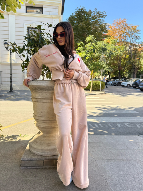 Pantaloni Главная по любви Latte