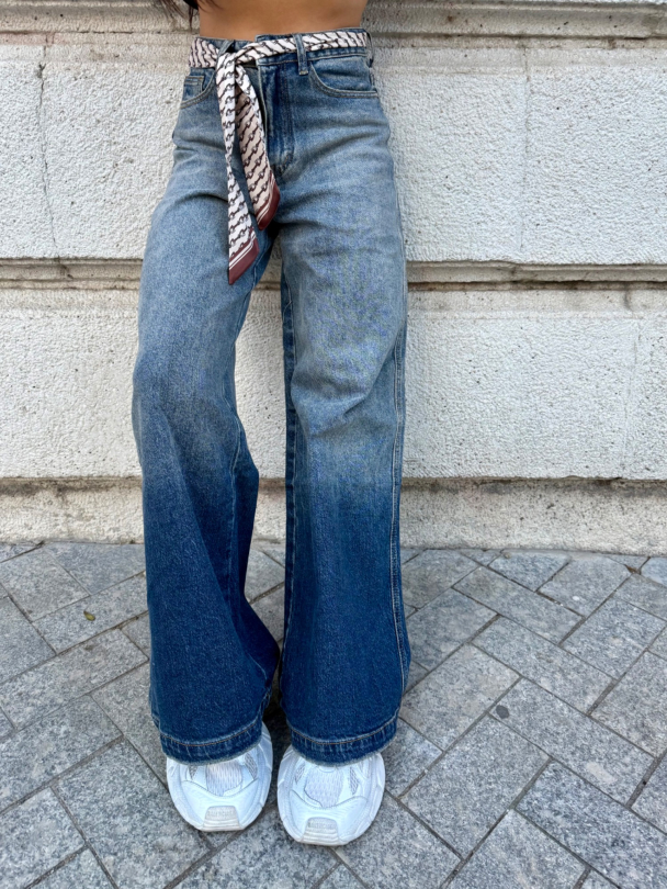 Set de blugi și eșarfă Luccia