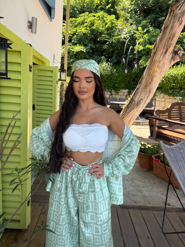 Top  Lenorra White